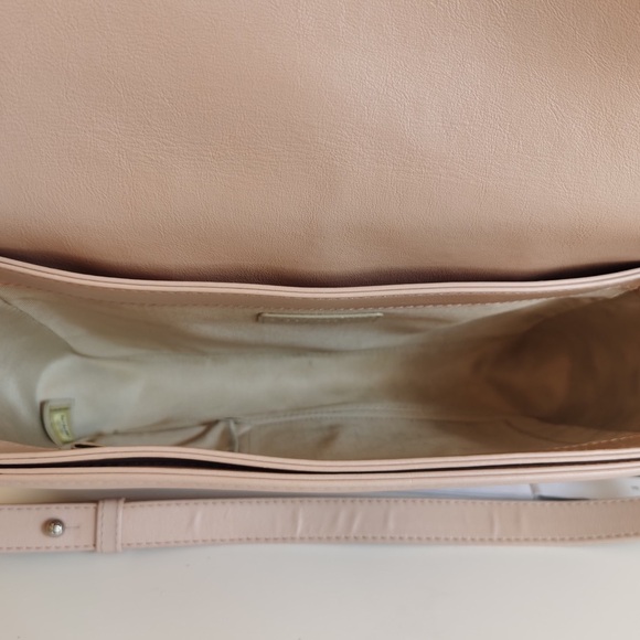 Chanel Calfskin Medium Boy Pink - Picture 3 of 8